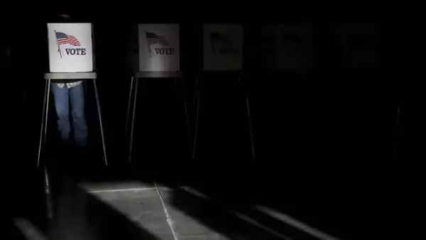 Se espera que al menos 120 millones de estadounidenses voten para otorgar a Obama un segundo mandato o reemplazarlo por Romney, con la economía como uno de los temas clave.