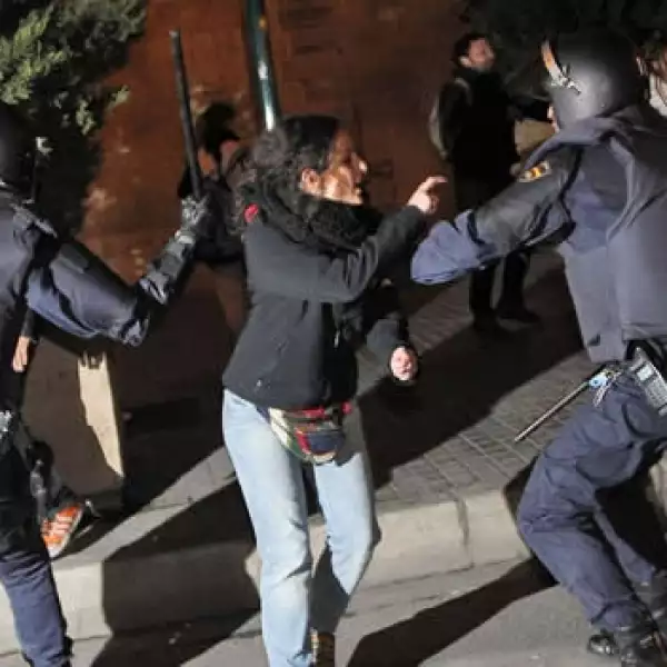 enfrentamiento entre estudiantes y agentes de seguridad