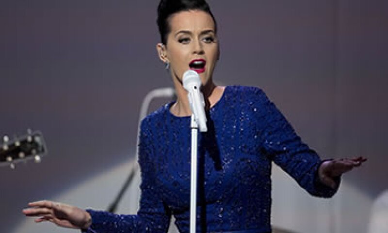 Katy Perry protagonizó el espectáculo de medio tiempo del Super Bowl. (Foto: Getty Images)