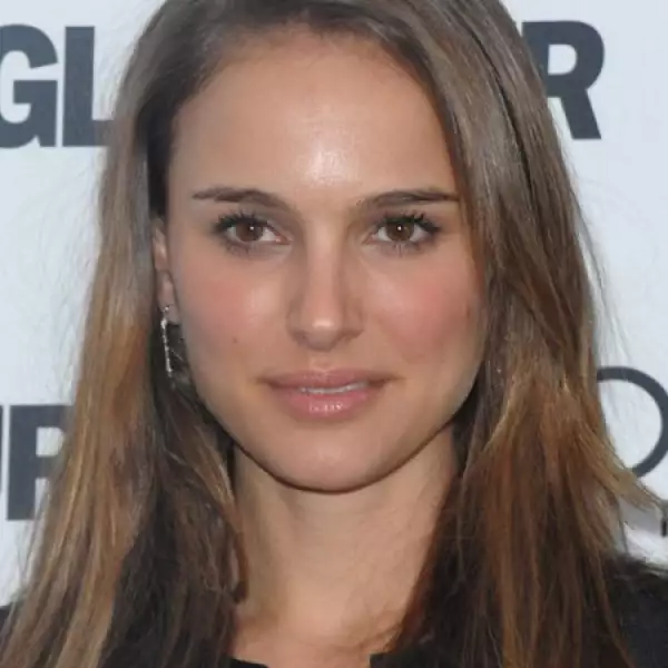 En numerosas ocasiones ha sido llamada la mujer más sexy del mundo.