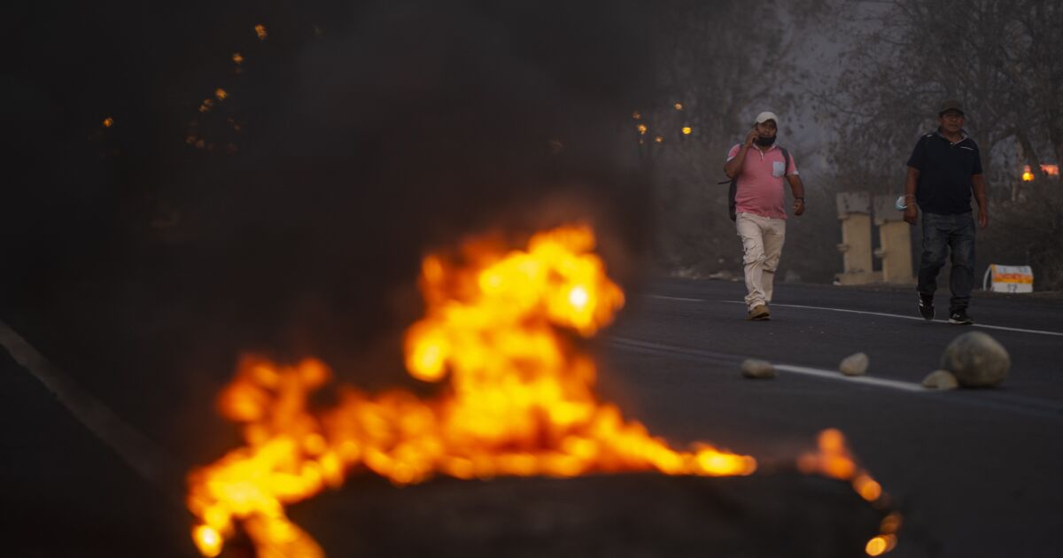 Peruvian government imposes curfew on Tuesday in Lima after protests Peruvian government imposes curfew on Tuesday in Lima after protests