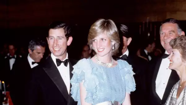 Príncipe Carlos y la princesa Diana