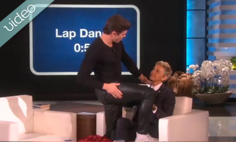 Zac Efron visitó el programa de Ellen y demostró sus pasos de baile con un sexy lap dance, aunque minutos más tarde dejó mucho que desear con su intento por twerkear.