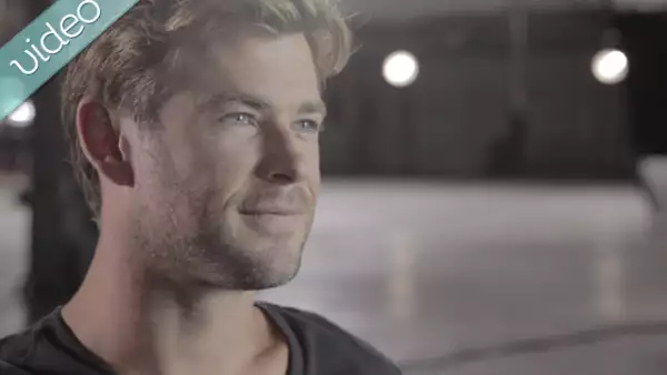 Dejando a un lado el spotlight de Hollywood, Chris Hemsworth nos cuenta quién es, cómo fue su infancia, sus sueños de niño y su vida en familia y en Australia.