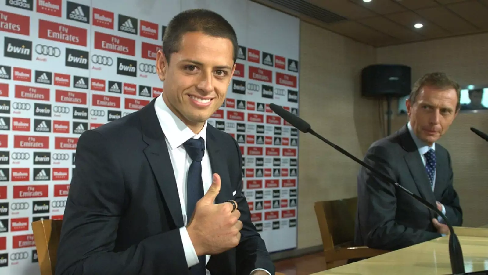 Chicharito presentación 3