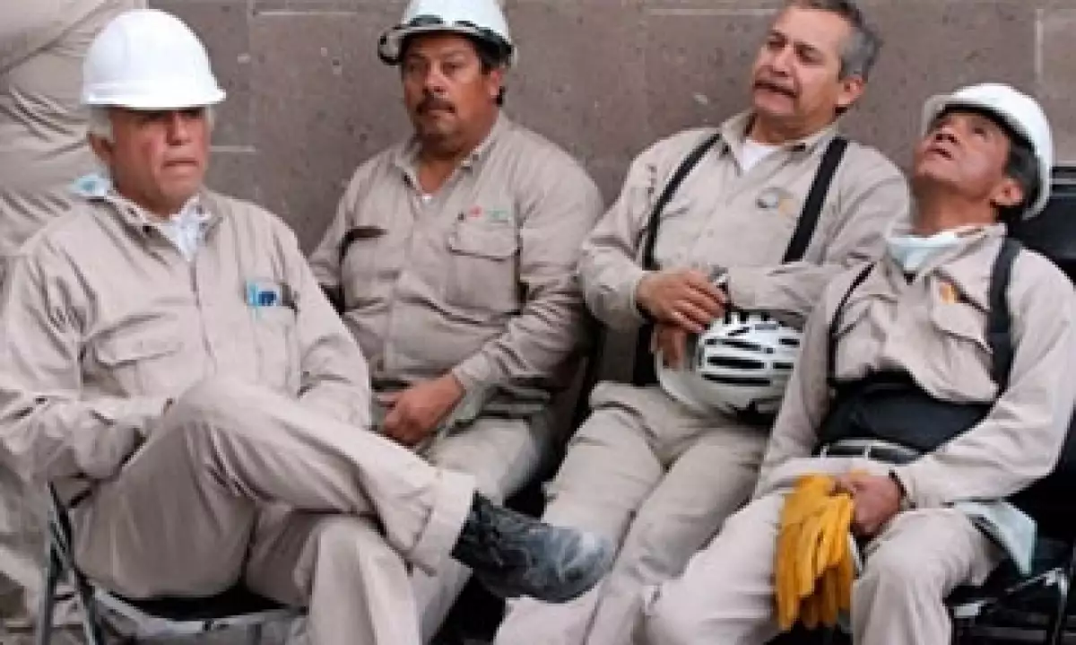 Trabajadores-de-Pemex-12