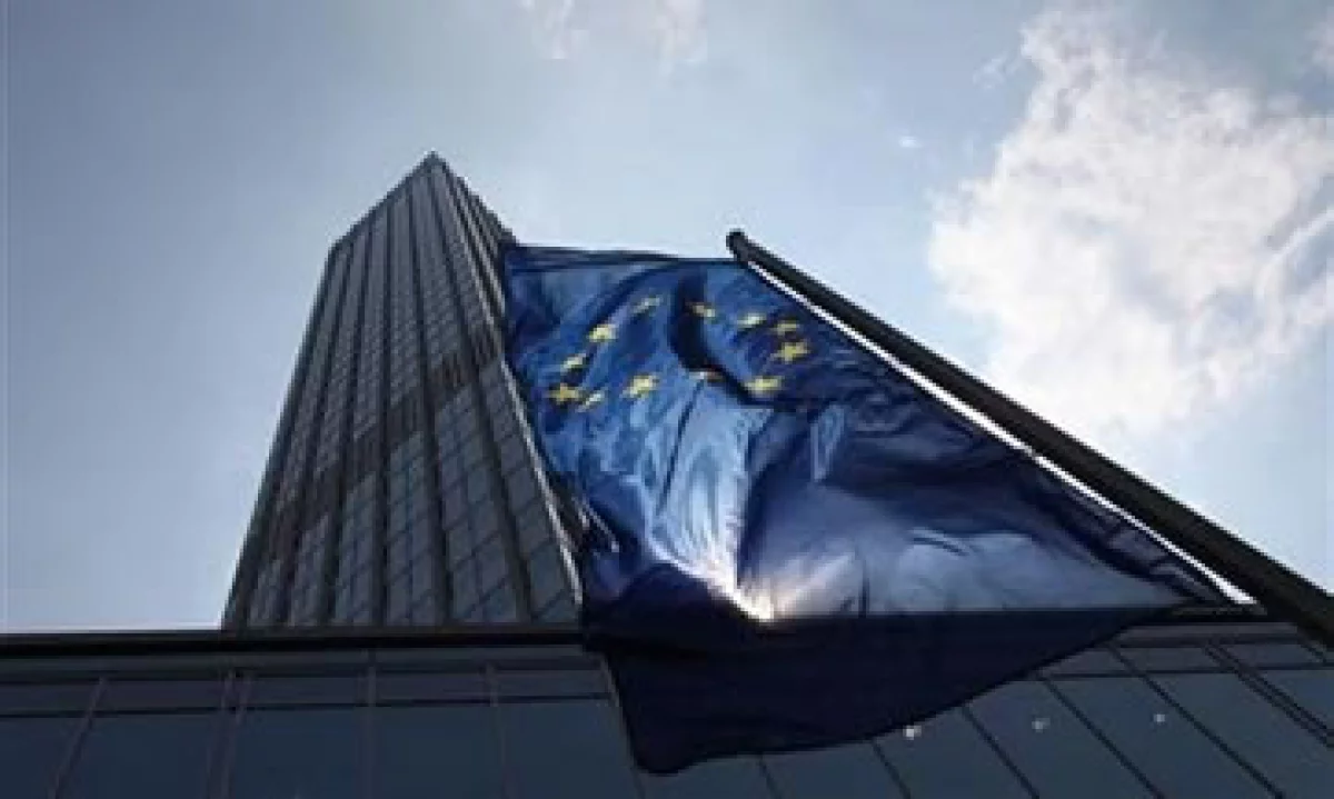 Francia y Alemania se comprometieron a que el fondo de rescate de la eurozona asumirá la responsabilidad por la compra de bonos. (Foto: Reuters)