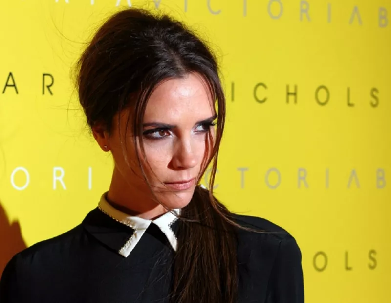 La cantante es la portada de la nueva revista ELLE, ahí la mamá de Harper confesó que decidió ser diseñadora para probarse así misma que era capaz de triunfar por sí sola.
