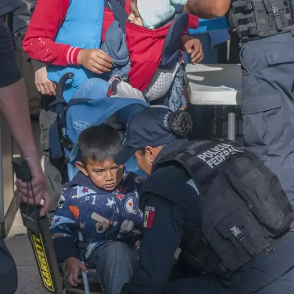 Gendarmeria Policia Federal Estado mayor Presidencial revision niños