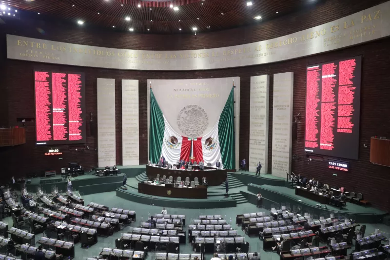 diputados outsourcing.jpg