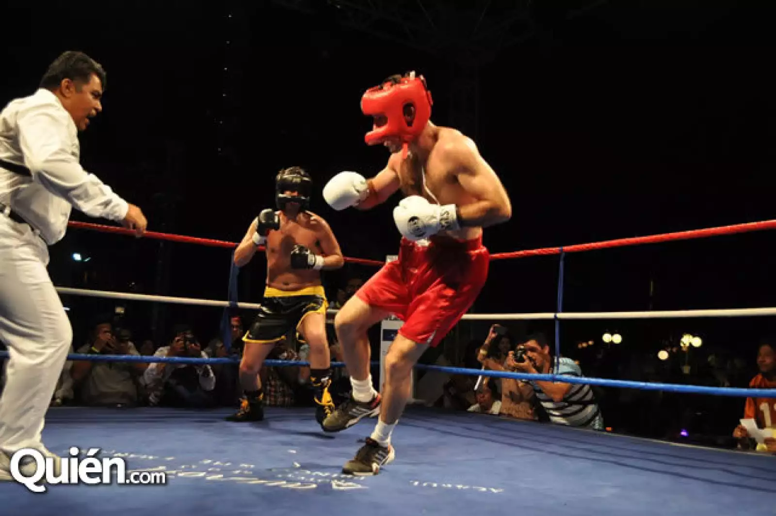 Pelea de box entre Gabriel Soto vs Marcus Ornellas y Miguel Torruco vs Antonio de la Vega