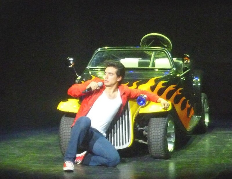 Vadhir Derbez se lució en el papel protagónico de `Danny Zuko´ en "Vaselina".