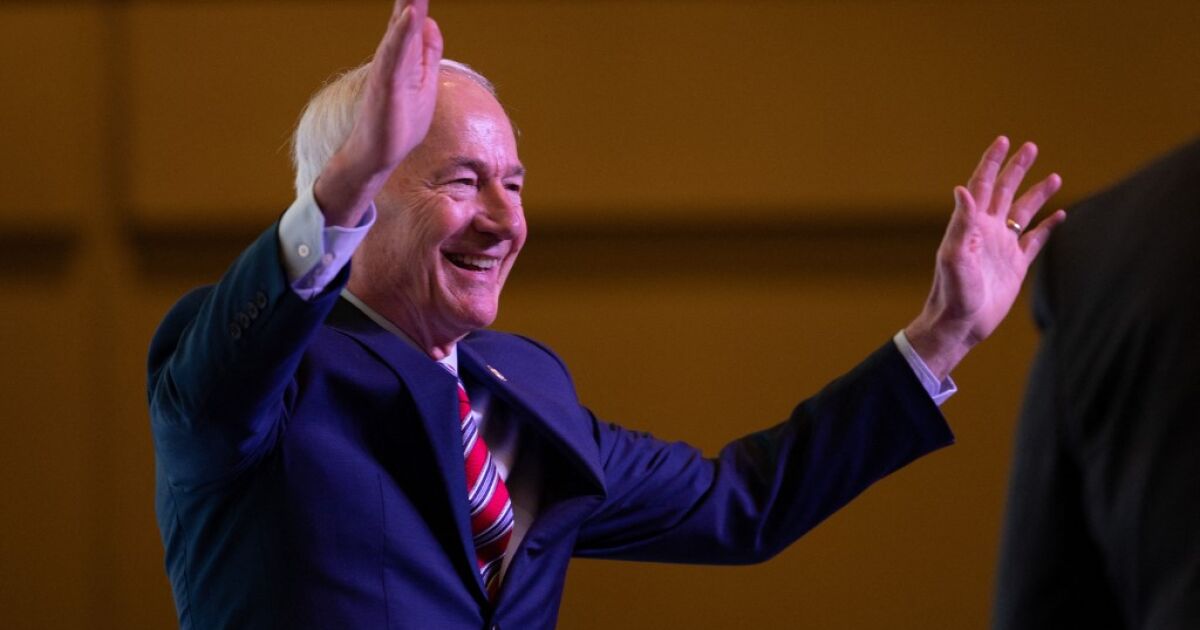 Ex gobernador de Arkansas quiere ser el candidato republicano en 2024
