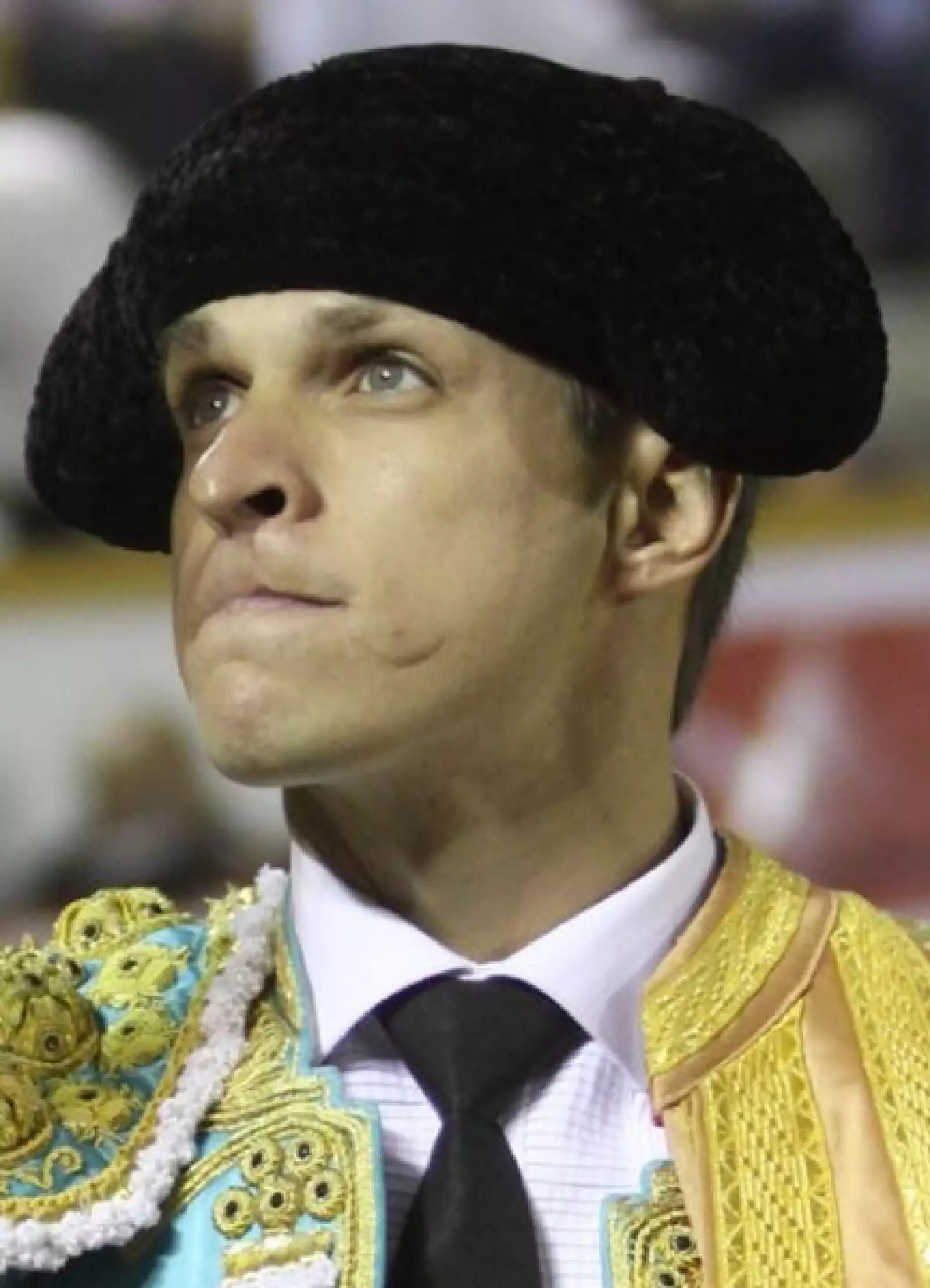 El Juli, agradecido hasta apretar los labios.