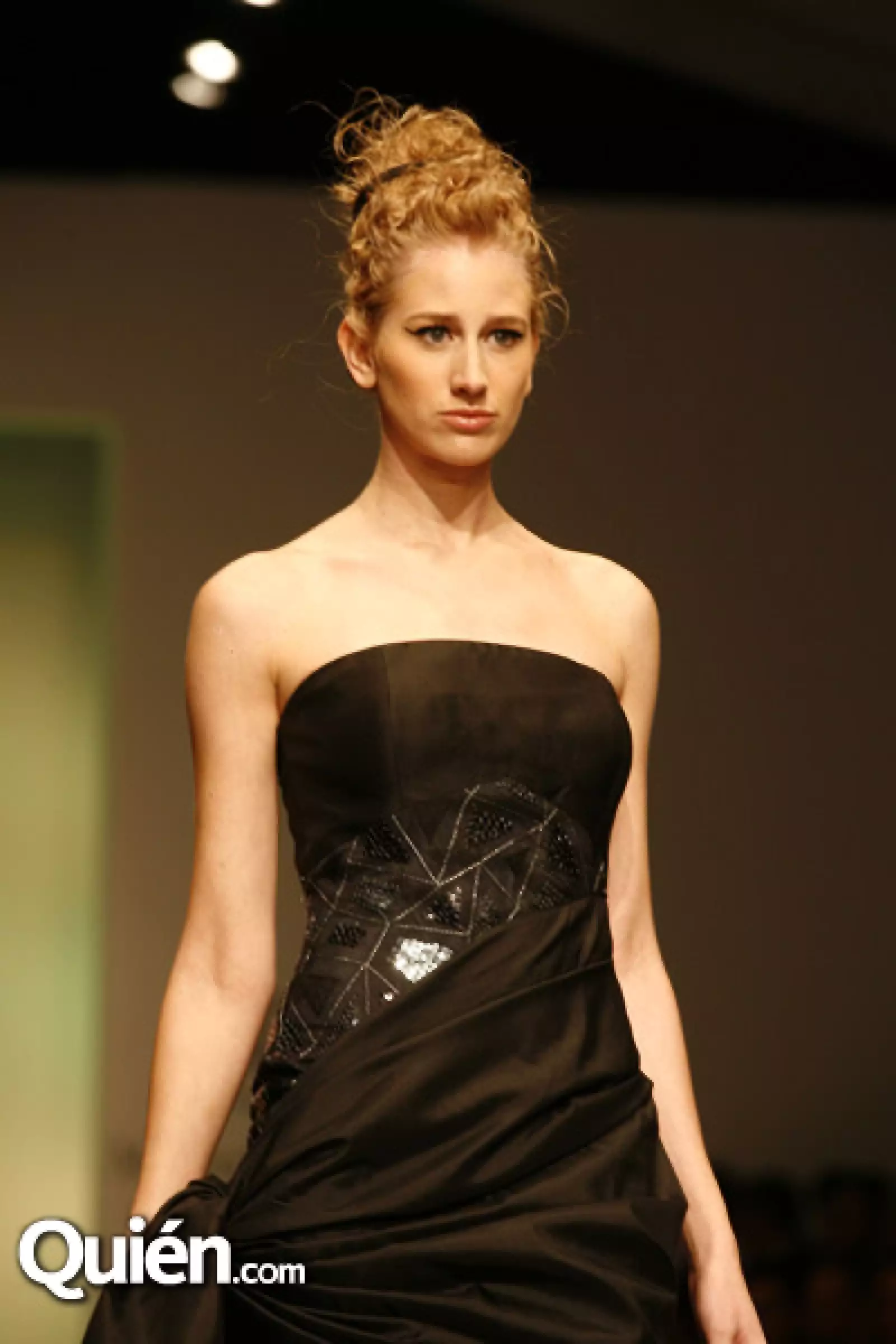 Desfile Arturo Ramos