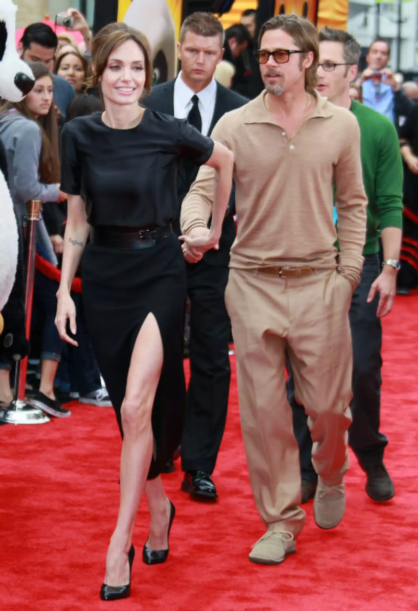 El 27 de mayo de 2006, la actriz dio a luz a una niña, a la que llamó Shiloh Nouvel Jolie-Pitt, en Swakopmund, Namibia, por medio de una cesárea programada.