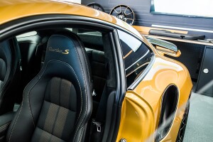 Porsche 911 Turbo S Exclusive Series interiores