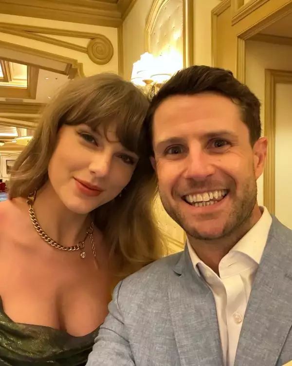 Taylor Swift y Travis Kelce apuestan, se besan y salen de fiesta en Las Vegas