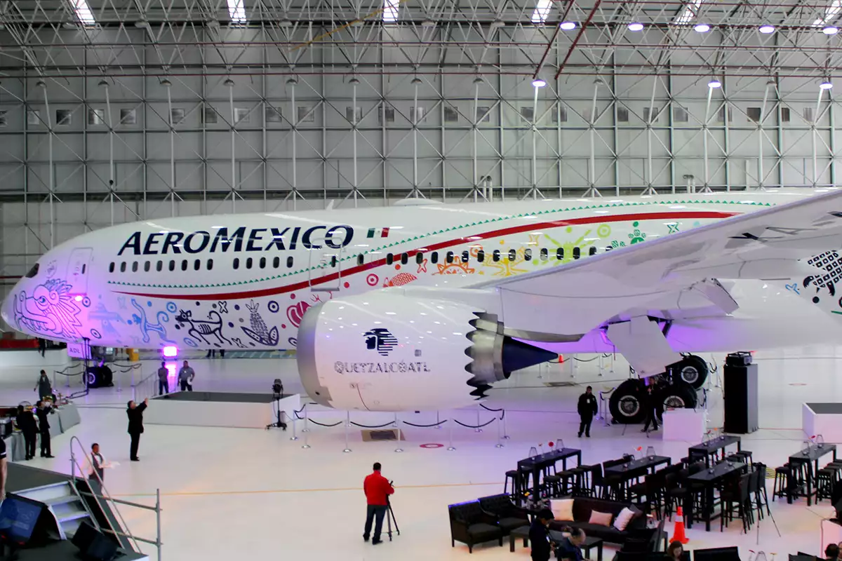 Aeromexico Boeing 787-9 Dreamliner "Quetzalcóatl"