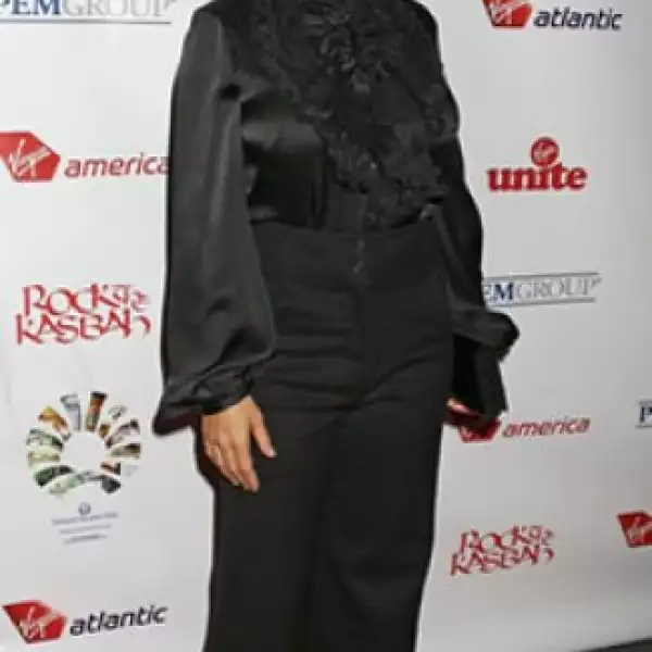 En octubre acudió a la gala Rock the Kasbah en el Hotel Hollywood Roosevelt de California.