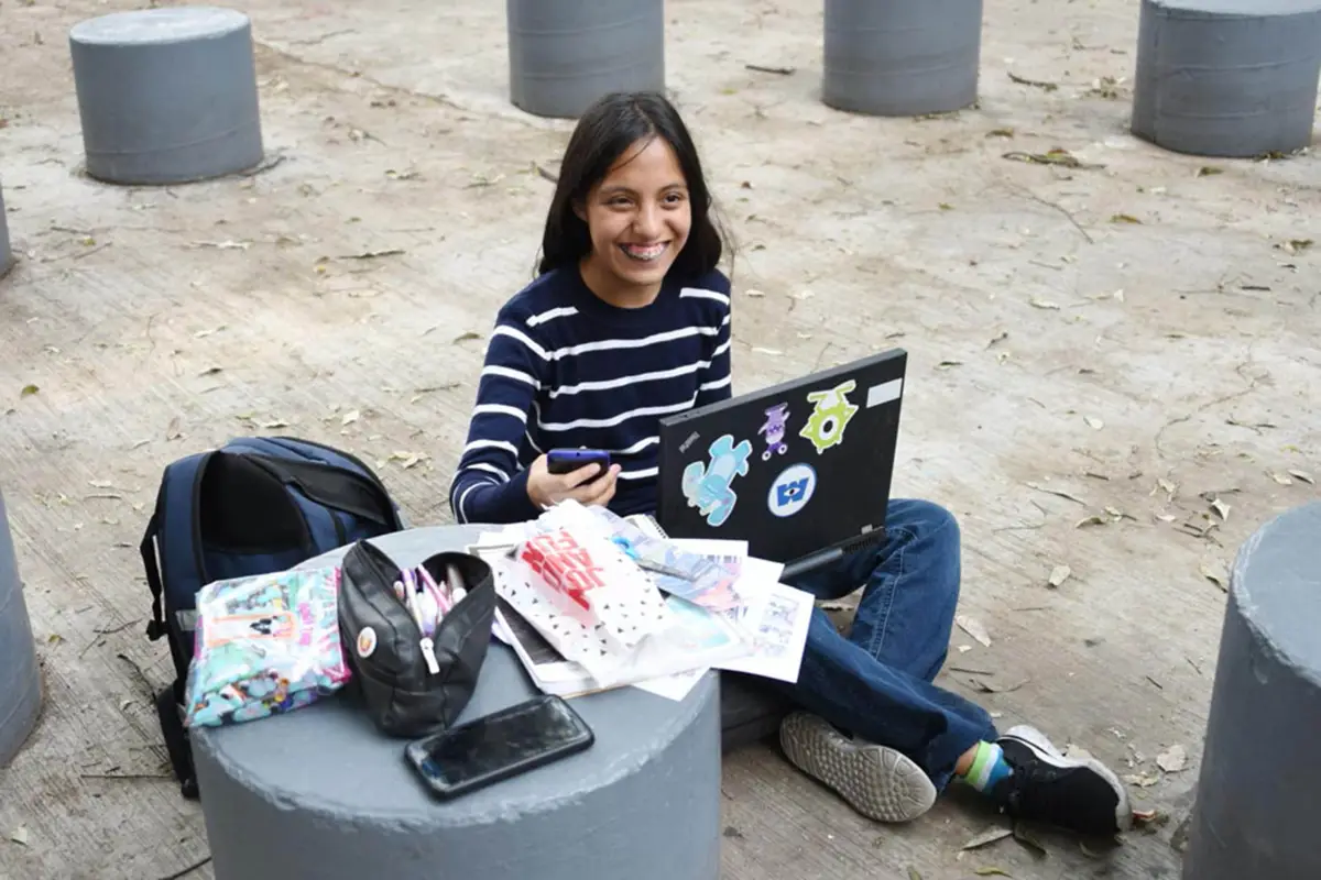 estudiante premiada UNAM 