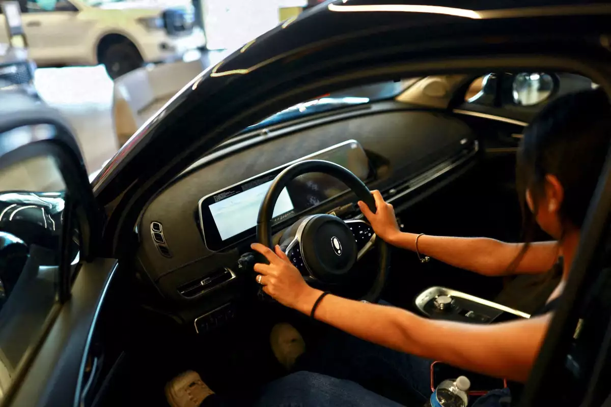 Autos “clonados”: por qué distintos fabricantes venden el mismo modelo con otro nombre