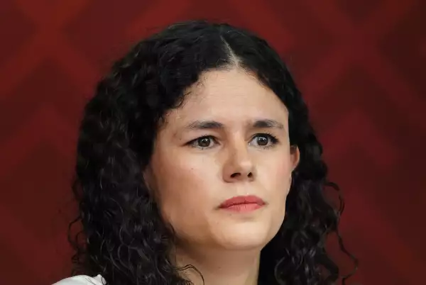 Conferencia Luisa María Alcalde