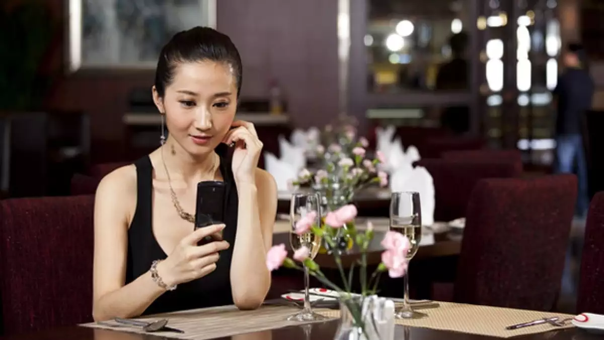 conyugue amor soltera comer restauran plantada mujer china