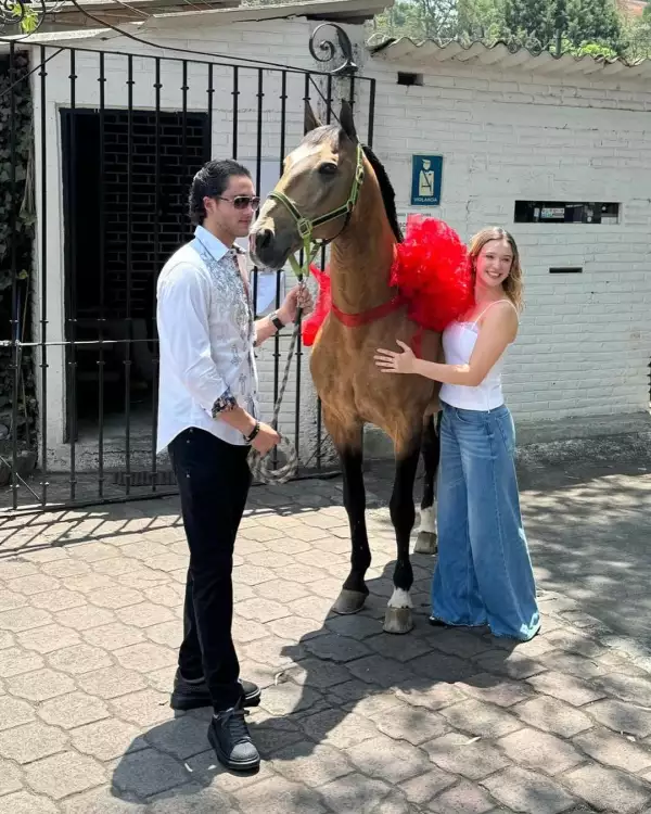 Mía Rubín y Tarik Othon