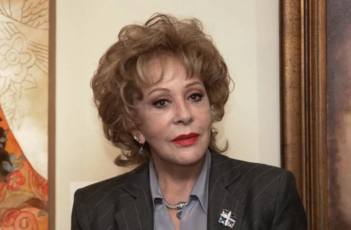 Silvia Pinal y la política mexicana: de actriz a diputada y senadora 