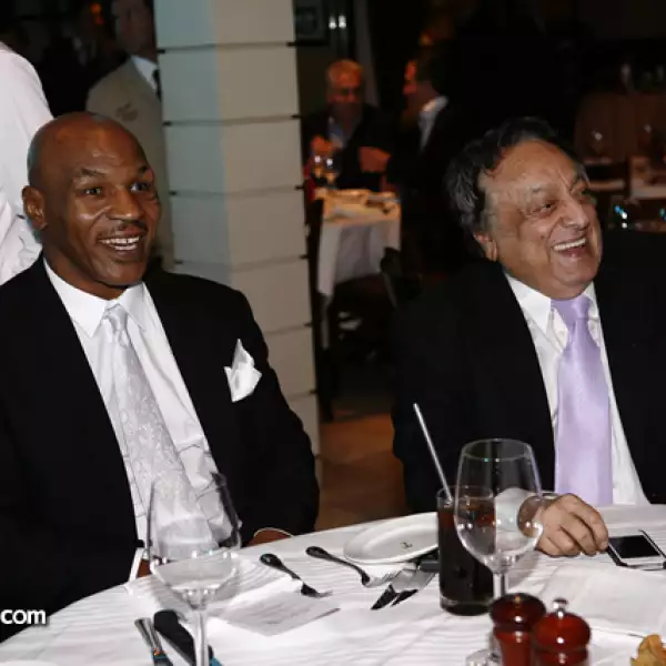 Mike Tyson y José Sulaimán