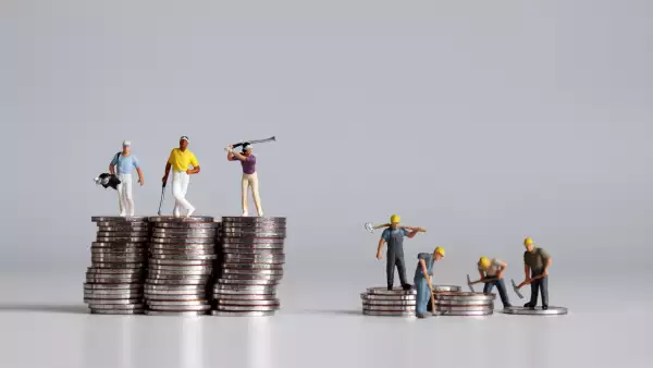 Oxfam riqueza pobreza desigualdad recursos