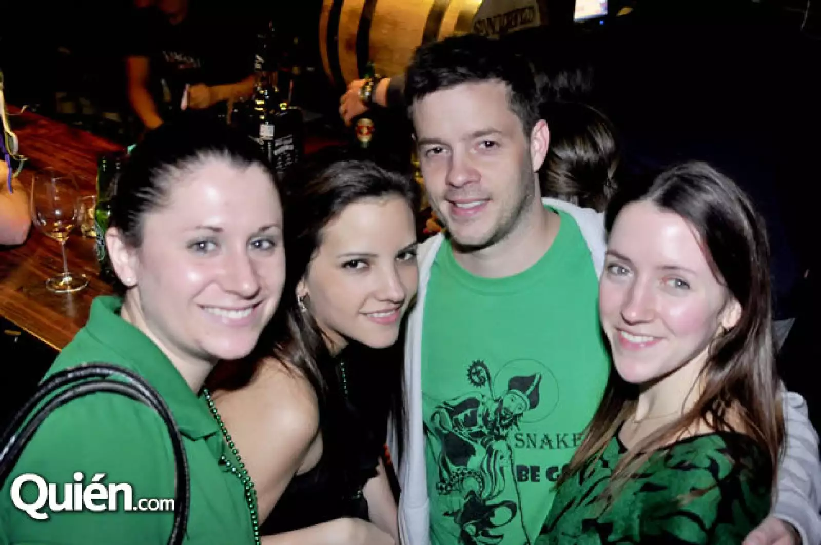 Sarah Kervin, Carly Baker, Joe Kellcher y Sofía Oareza