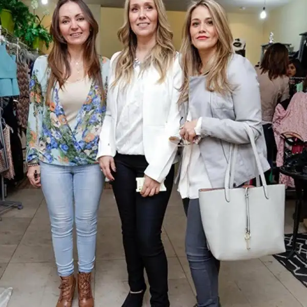 Flor Hernández, Gilda y Mónica López