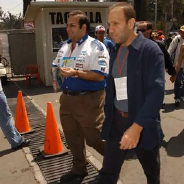 Pblo Elias, Marco Antonio Slim