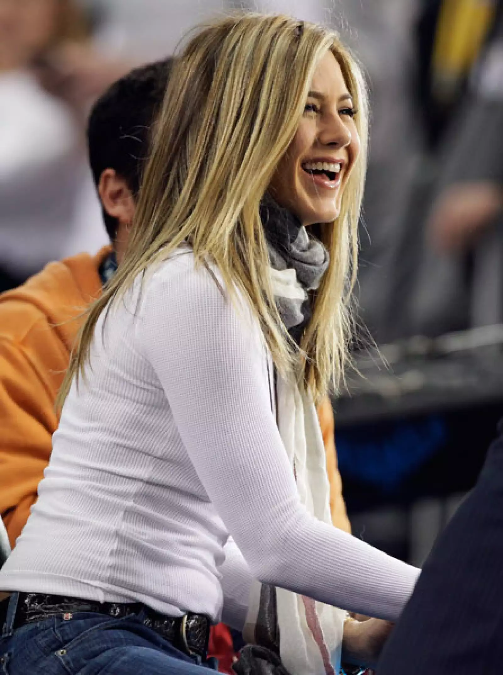 Entre los asistentes al Super Bowl estuvo Jennifer Aniston.