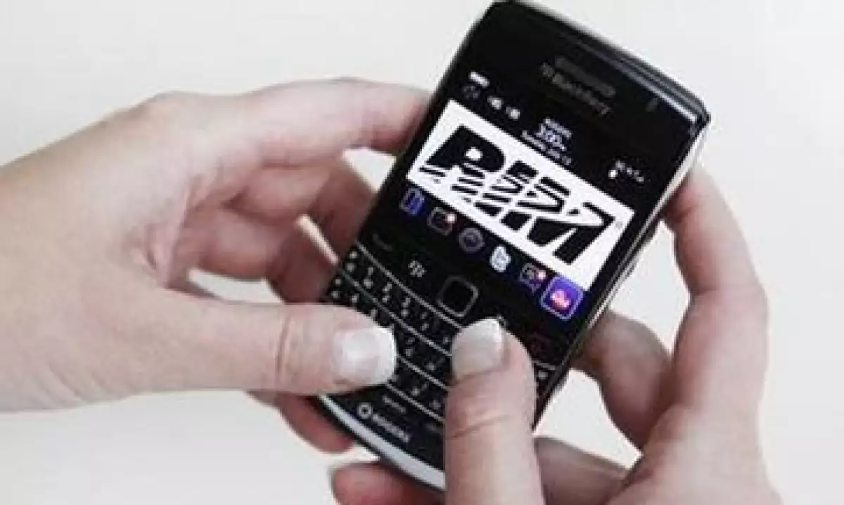 El inminente estreno del iPhone 5 pone aún más presión a RIM para presentar modelos innovadores de su BlackBerry. (Foto: Reuters)