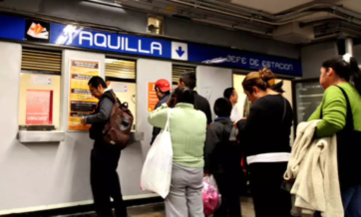 De entrar en vigor el incremento, se obtendrían al año 3,000 millones de pesos, según el Gobierno. (Foto: Notimex)
