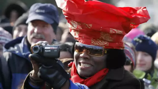 En video o fotografía, los asistentes no se perdieron la oportunidad de llevarse la imagen histórica desde su propia perspectiva.