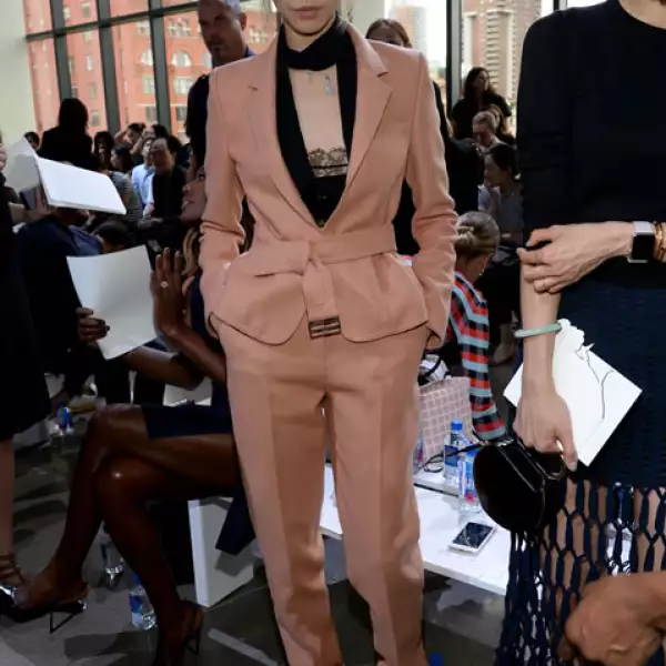 La modelo Soo Joo Park en Jason Wu.