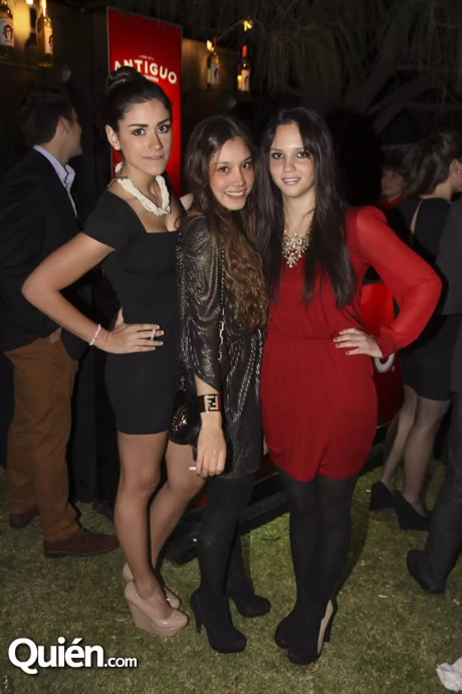 Paty Ortiz, Paola Romero y Pau Villa