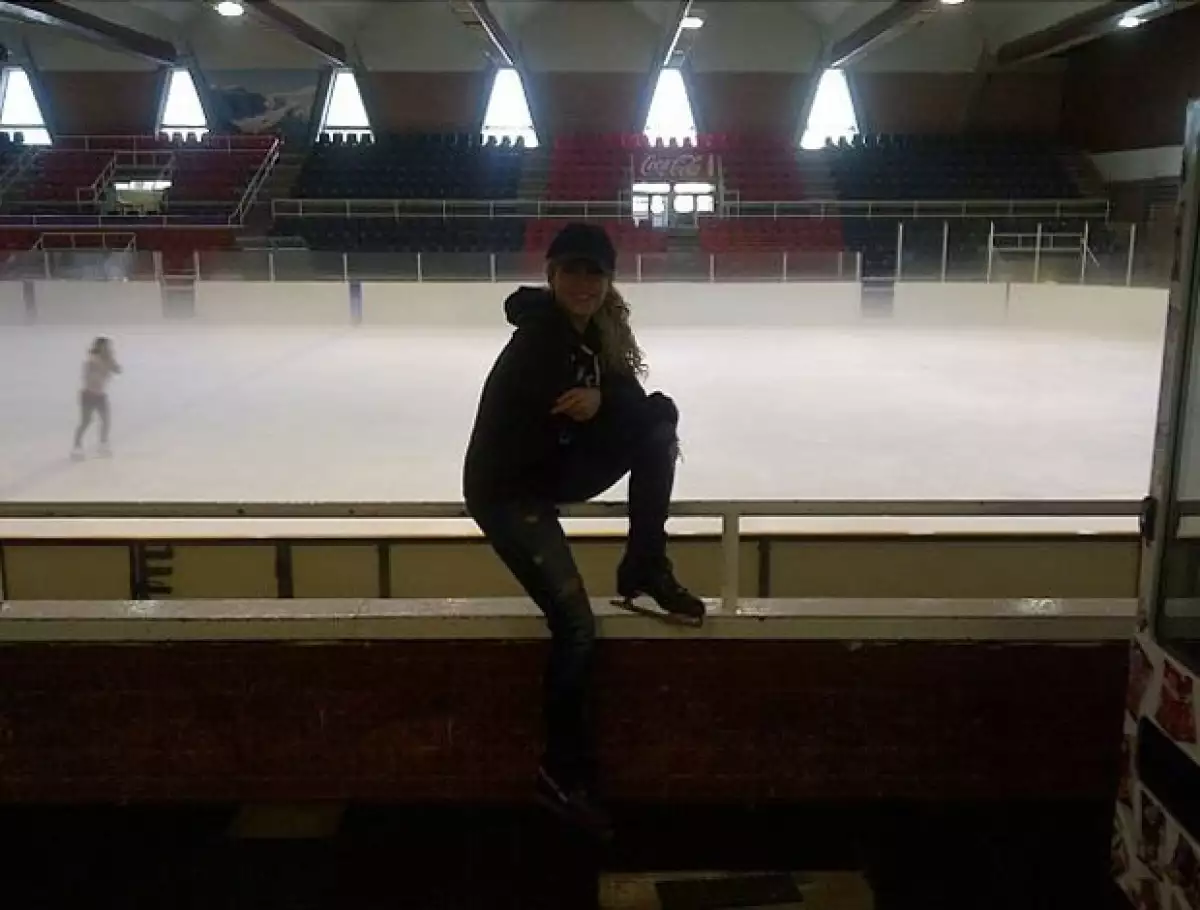 Shakira practica en las instalaciones del Club Barcelona.