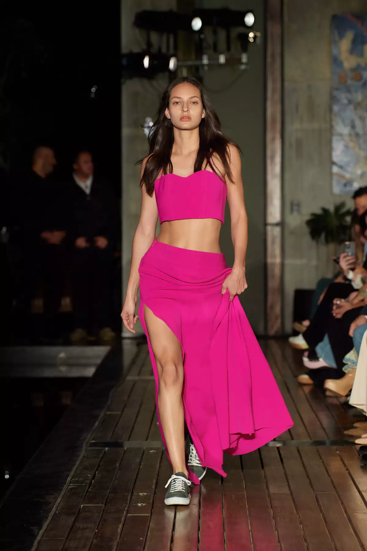LOOK8.jpg