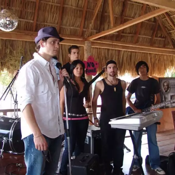 Verano de Amor es un remake de la trama argentina Verano del 98 y tiene lanzamientos de nuevos rostros y personajes más apegados a la realidad, según explicó su productor, Pedro Damián.