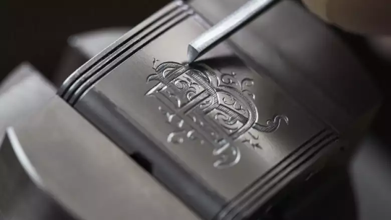 Grabado de la parte trasera del Reverso Jaeger-LeCoultre