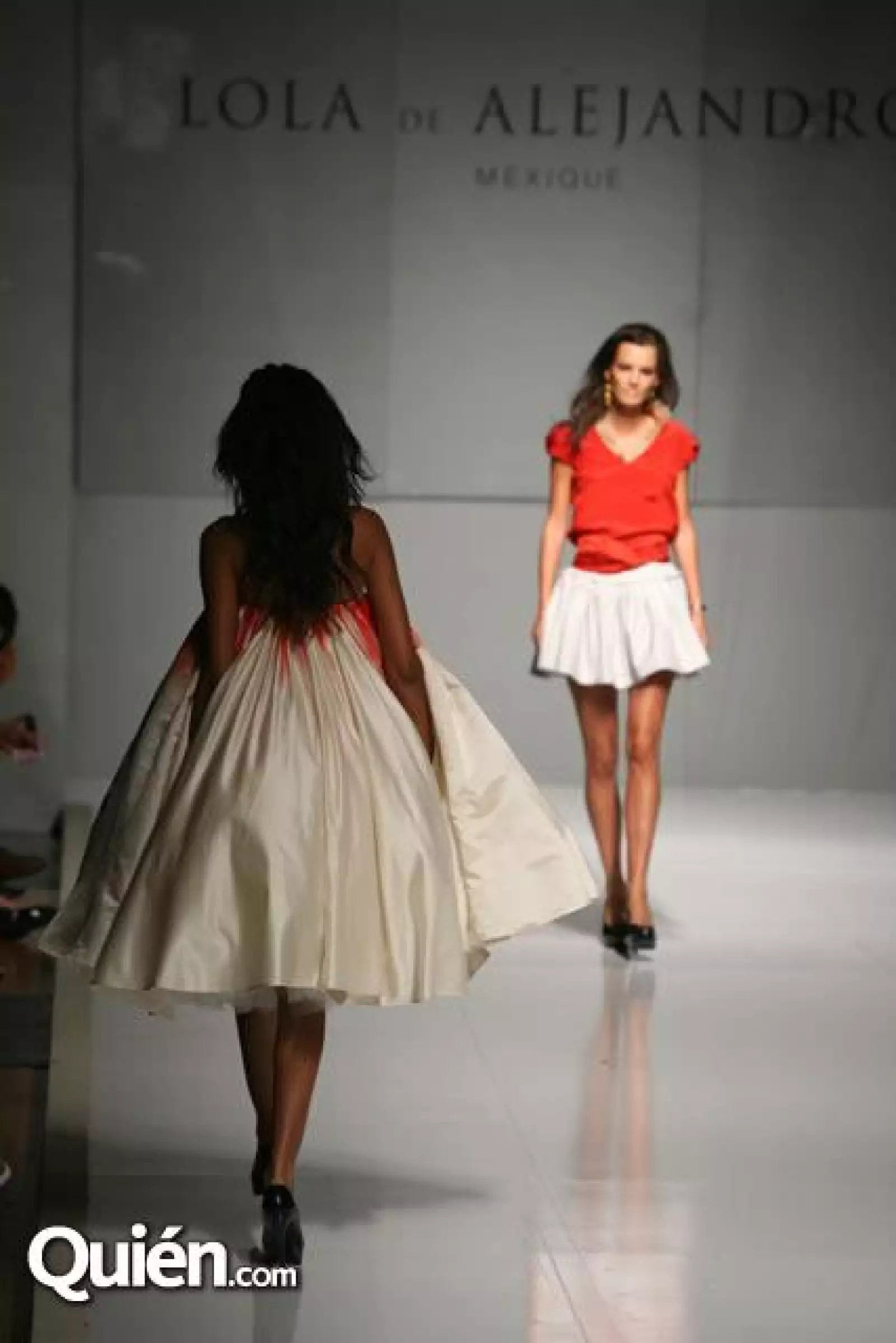 IDM desfile Lola de Alejandro