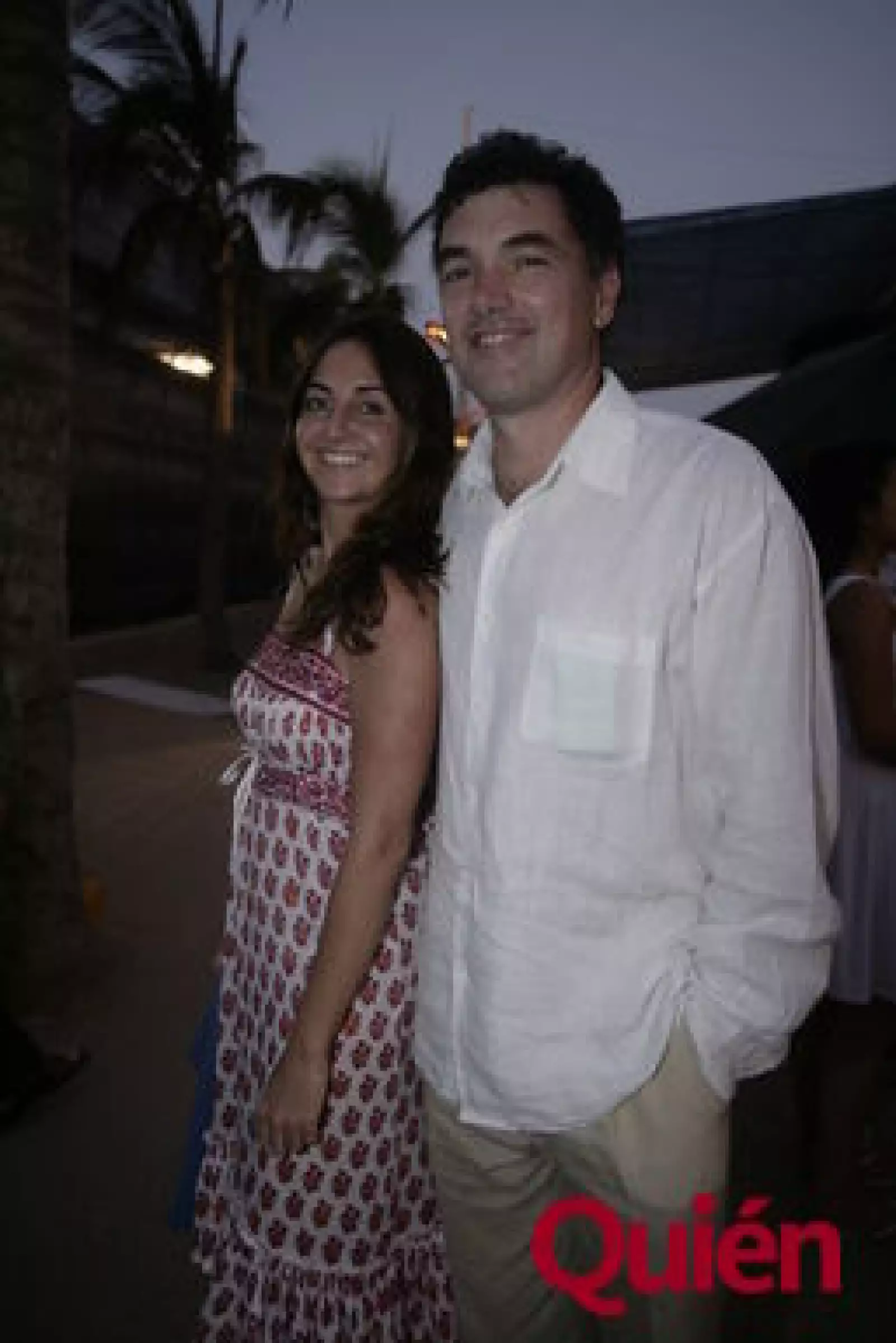 Susana Martínez Ostos, Brian Chiswell