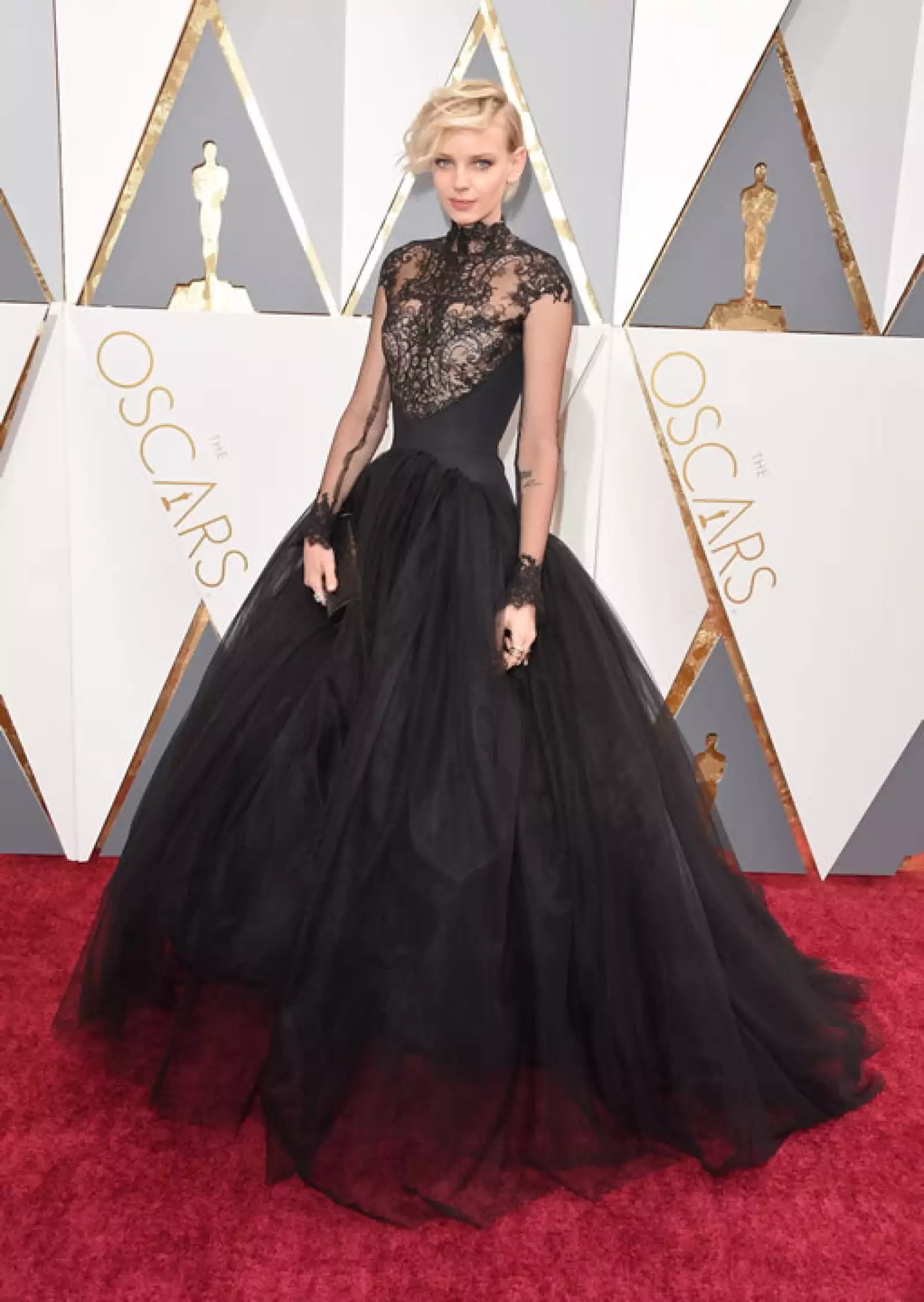 Dorith Mous vestida por Dennis Diem.