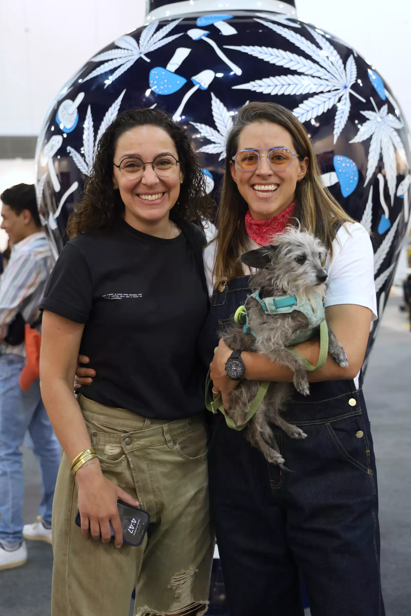 Mercedes Sainz y Alejandra Ríos con  rococo 