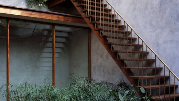 Casa en Pali Hill de Studio Mumbai